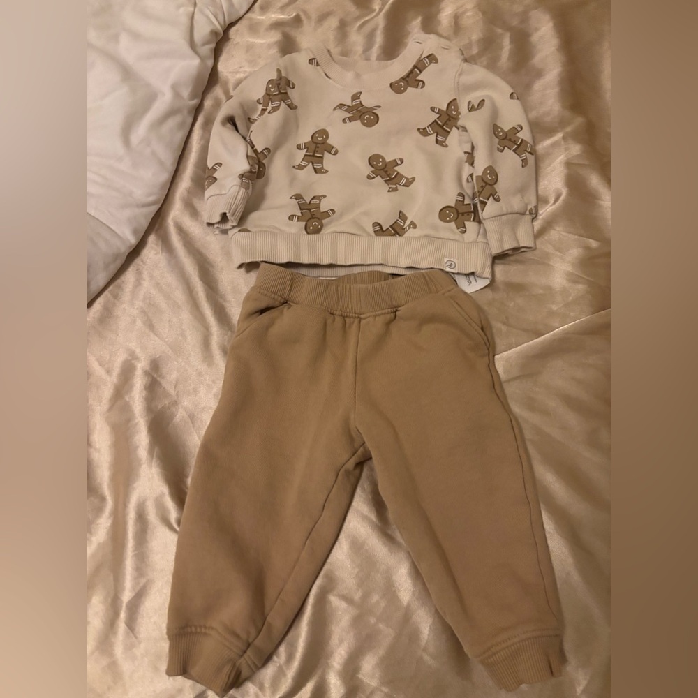 Cozy Tan Gingerbread Sweatshirt and Joggers Set